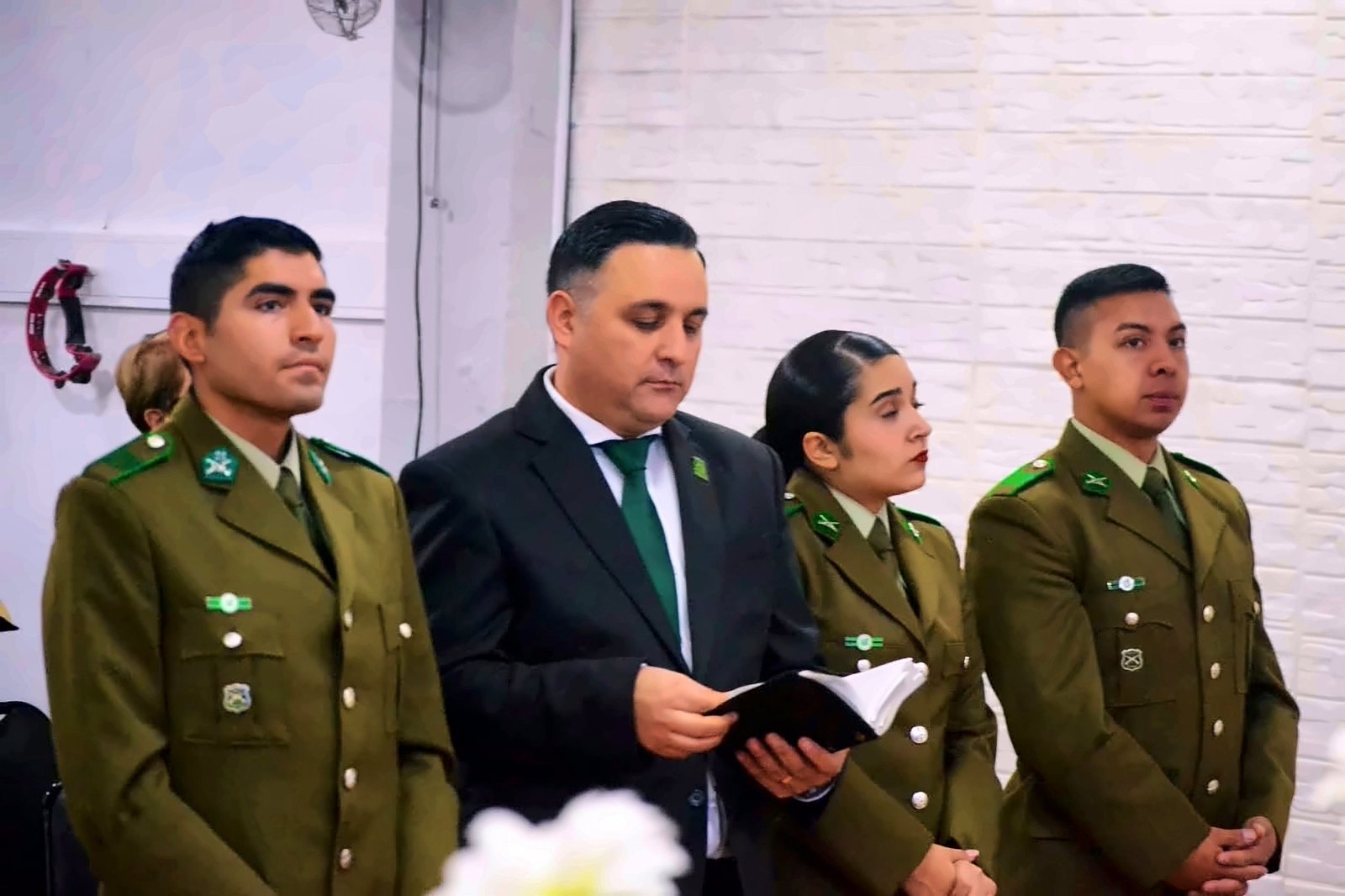 Lectura de la Palabra junto a Carabineros en el templo